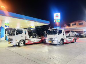 รถยกพนม